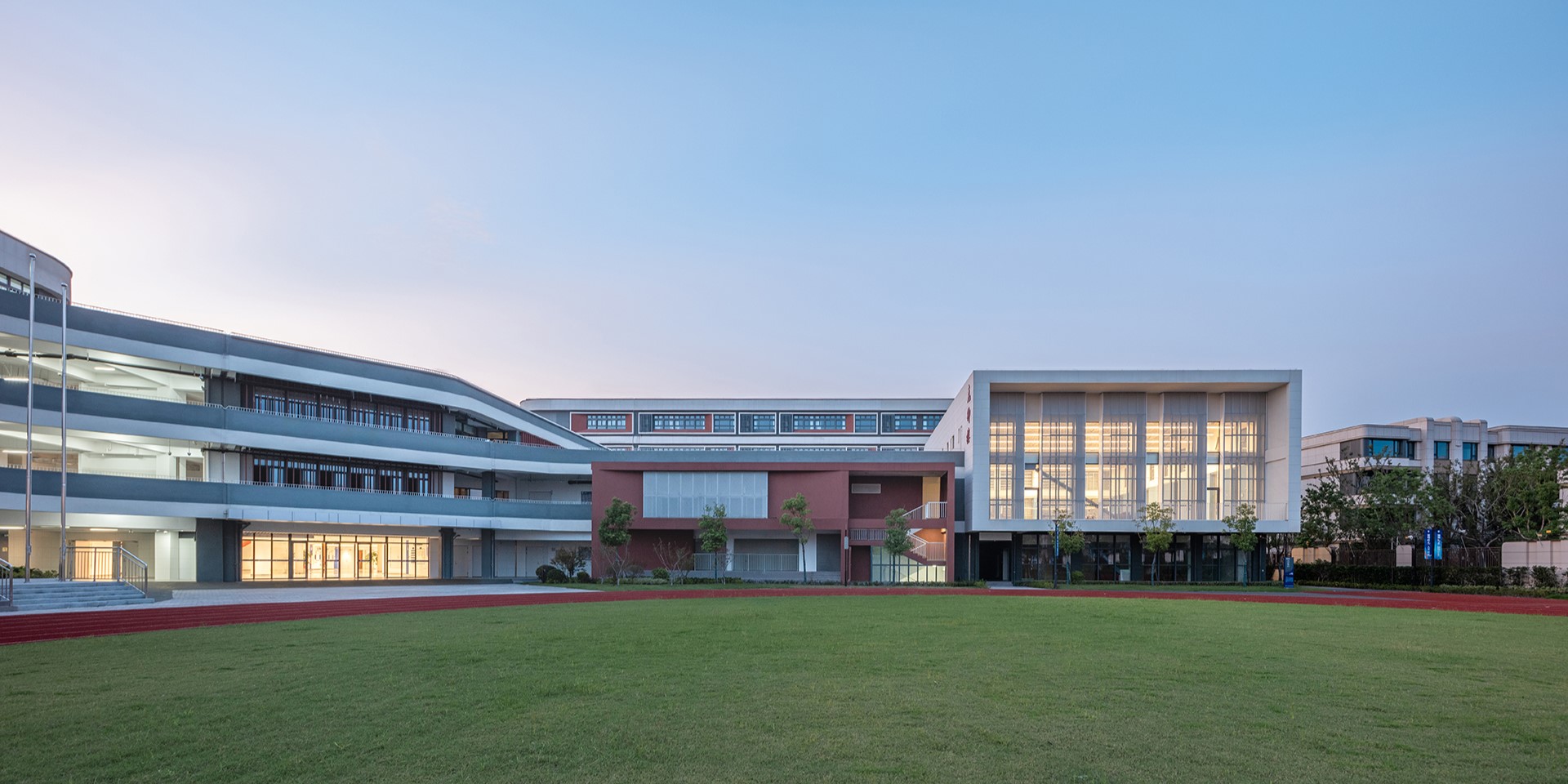 复旦大学附属浦东实验学校